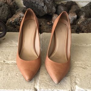 ALDO cognac heels (barely used) 7.5 size